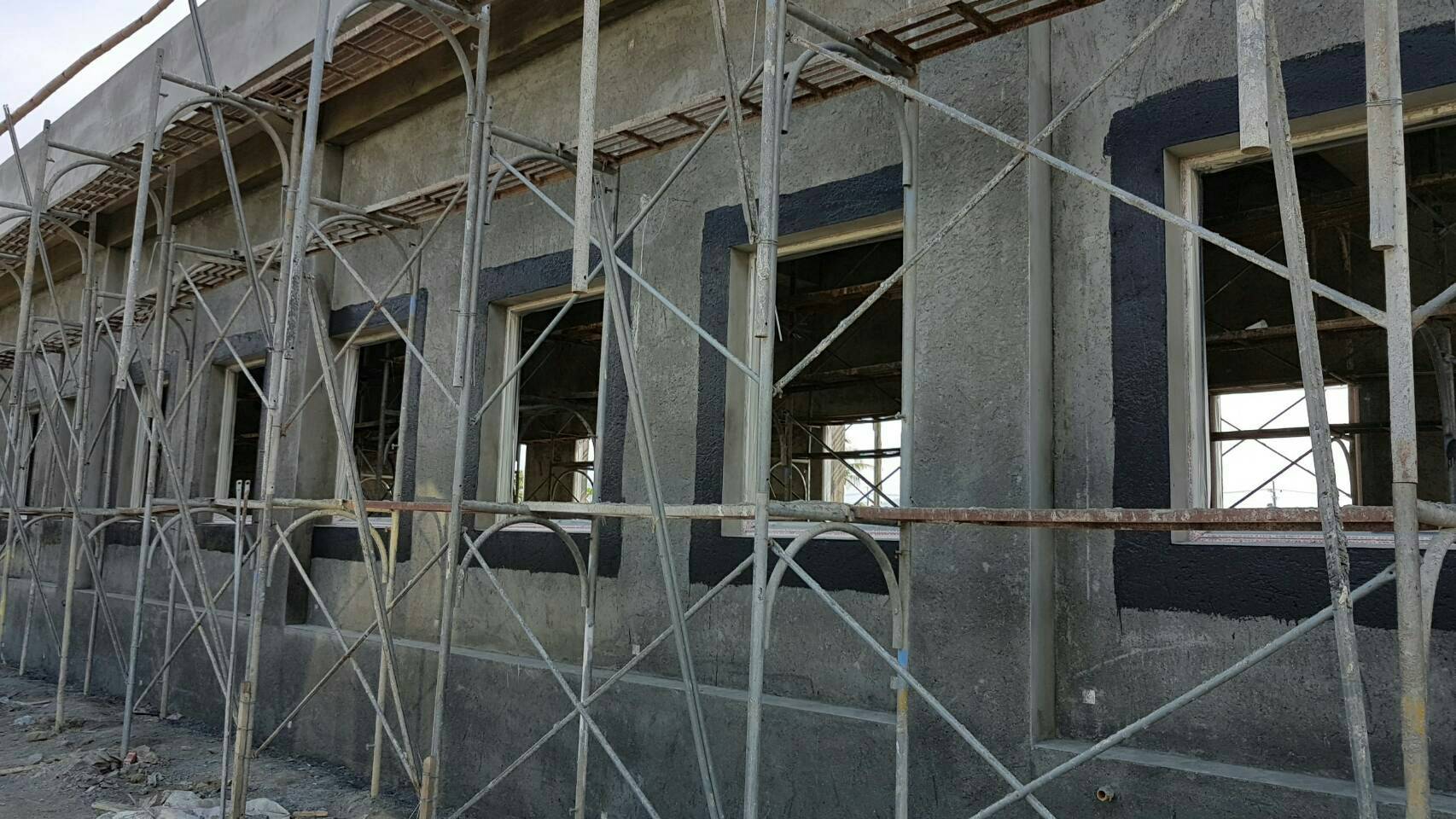 玉井門框、窗框水性環保彈泥防水工程施作