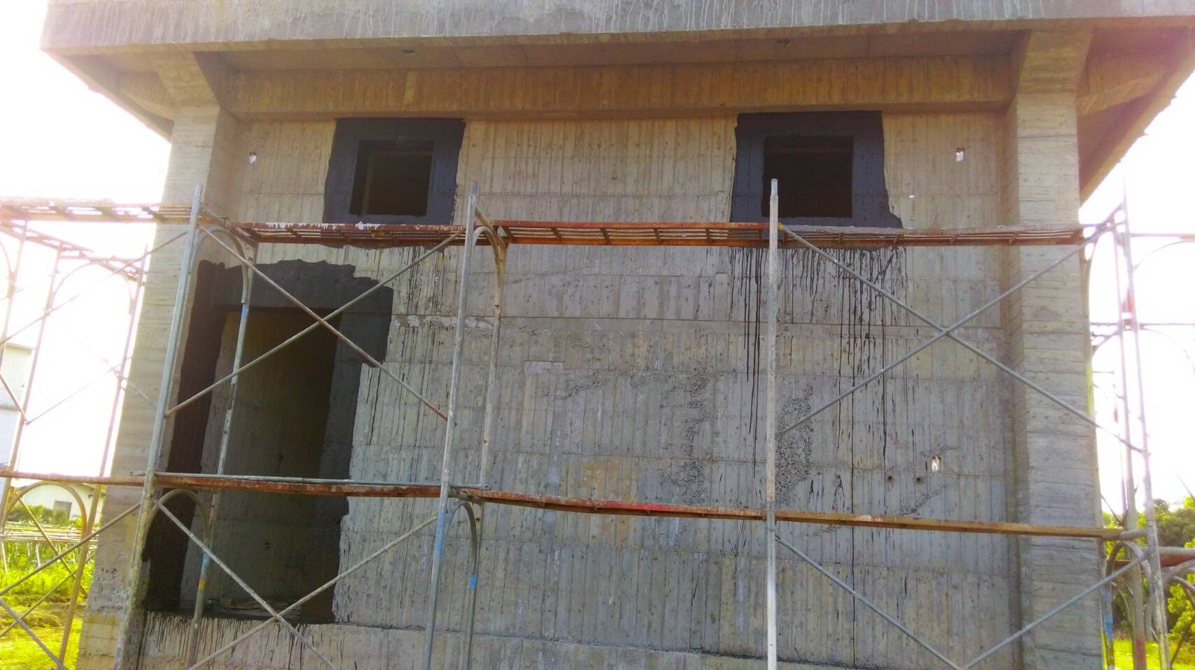 玉井門框、窗框水性環保彈泥防水工程施作