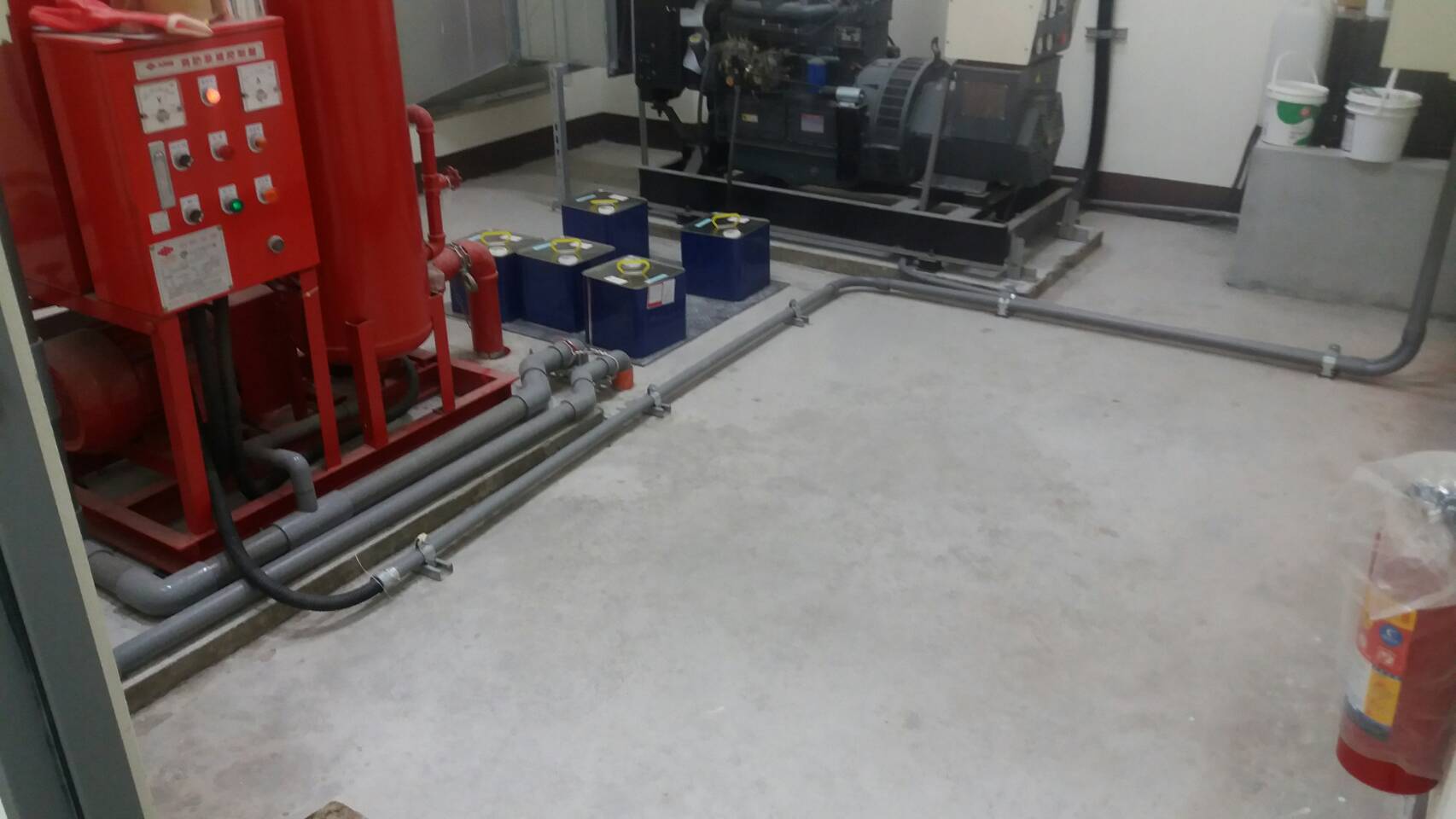 材料製造商EPOXY