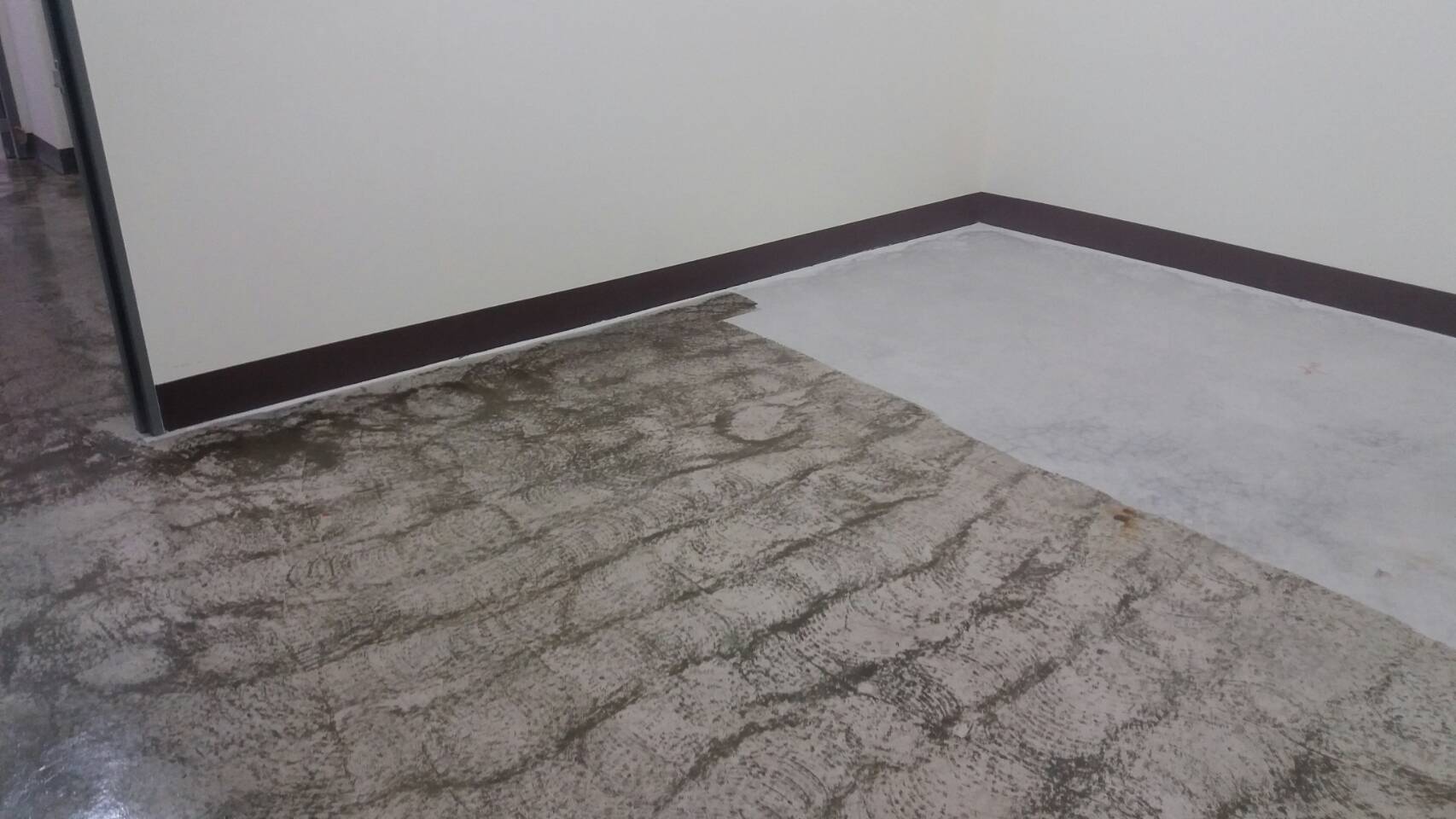 材料製造商EPOXY