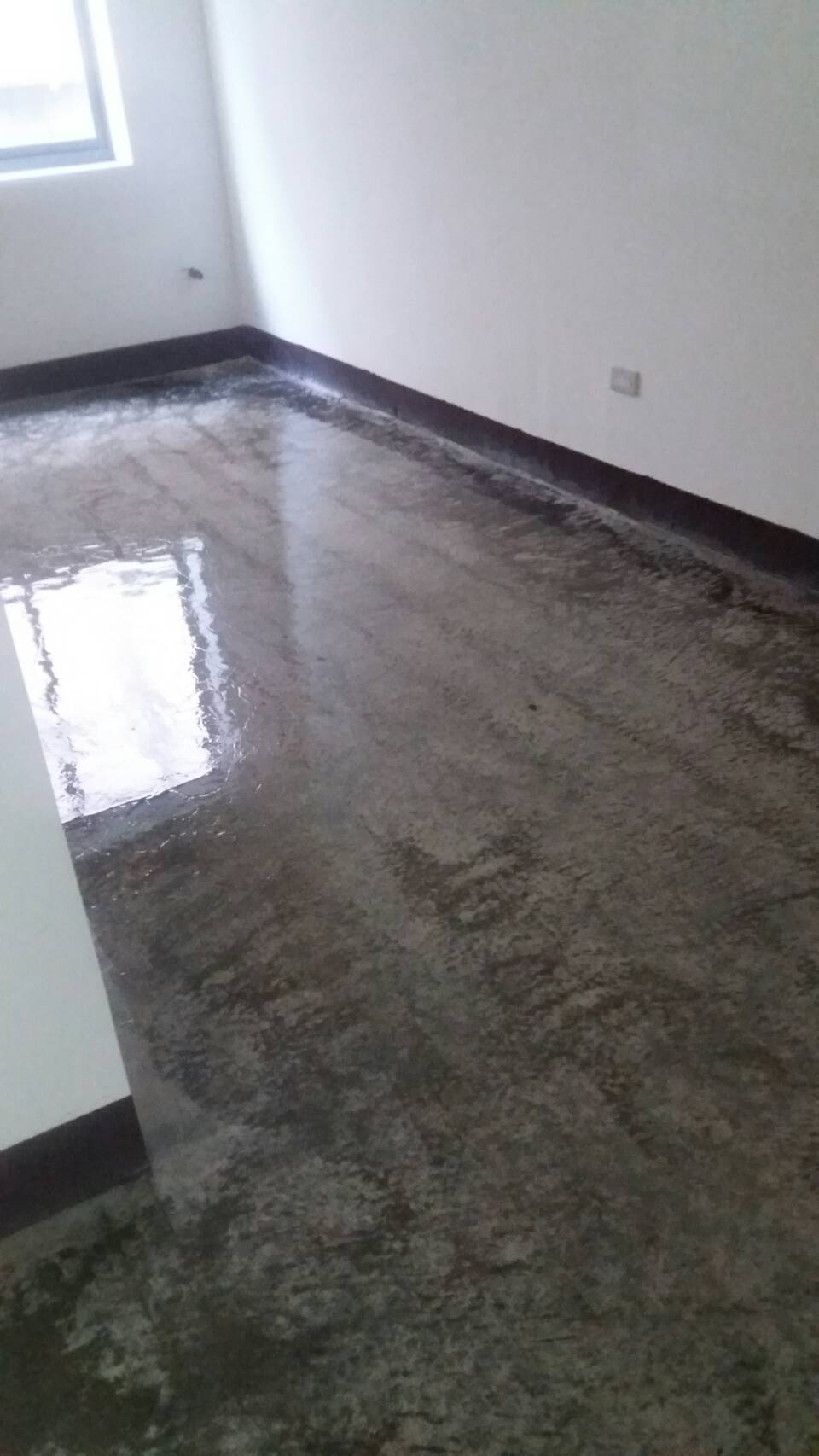 材料製造商EPOXY