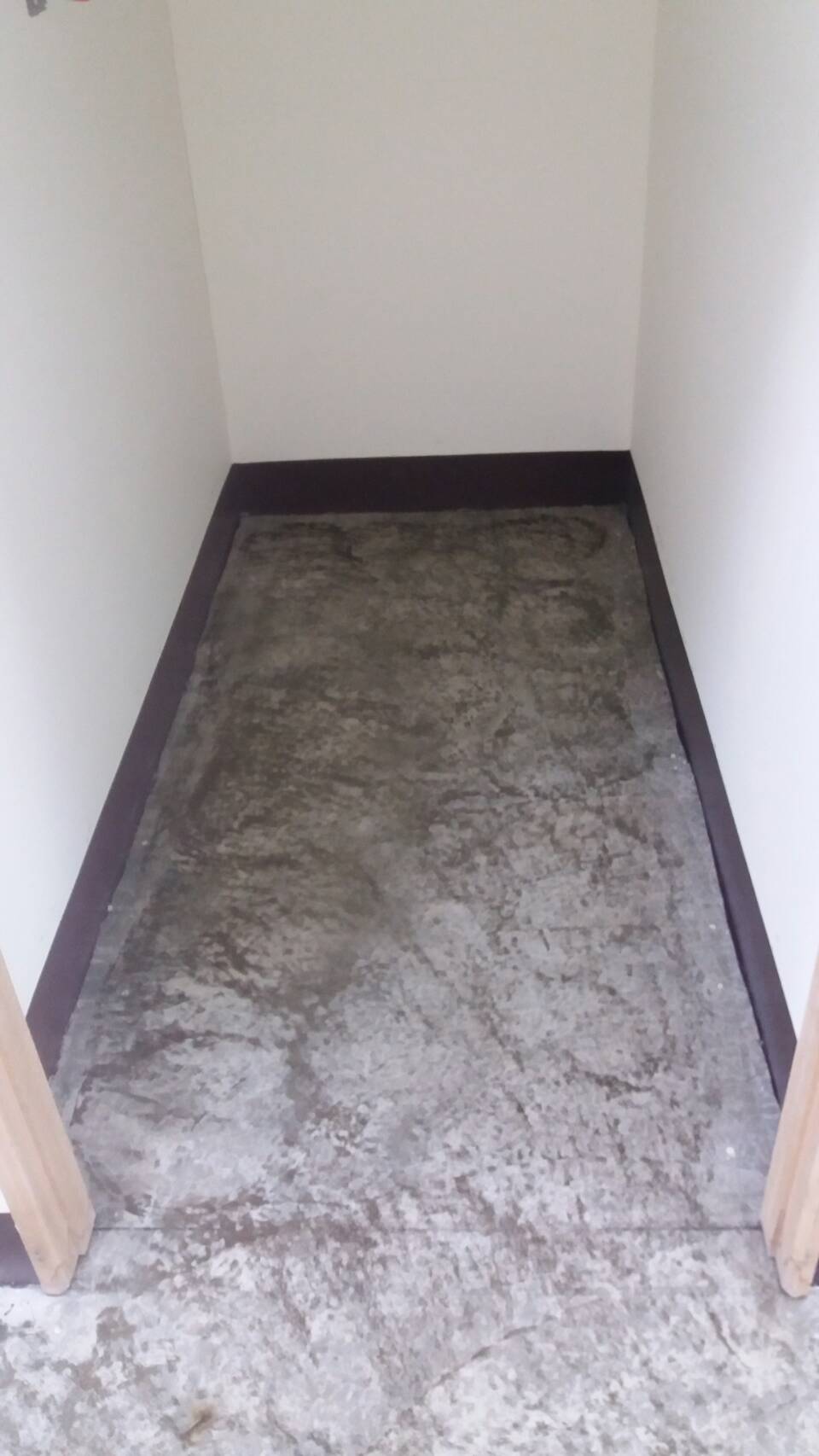 材料製造商EPOXY