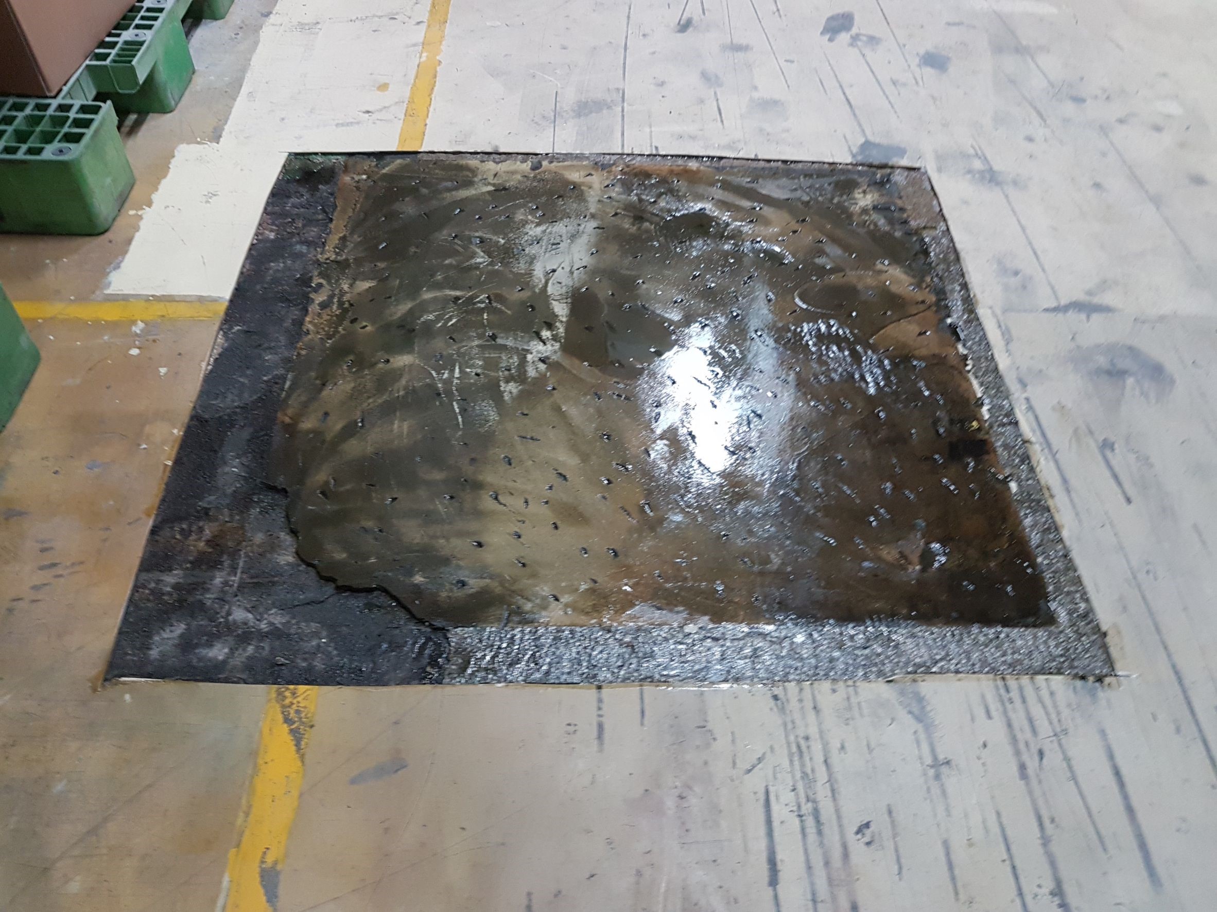 半導體一廠倉庫內施作EPOXY