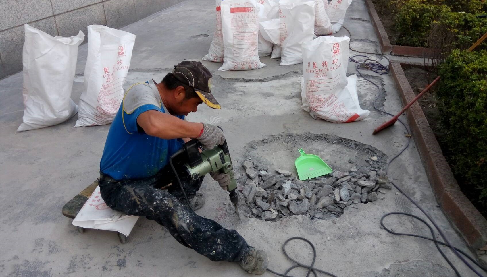 半導體車道水泥沙漿舖設