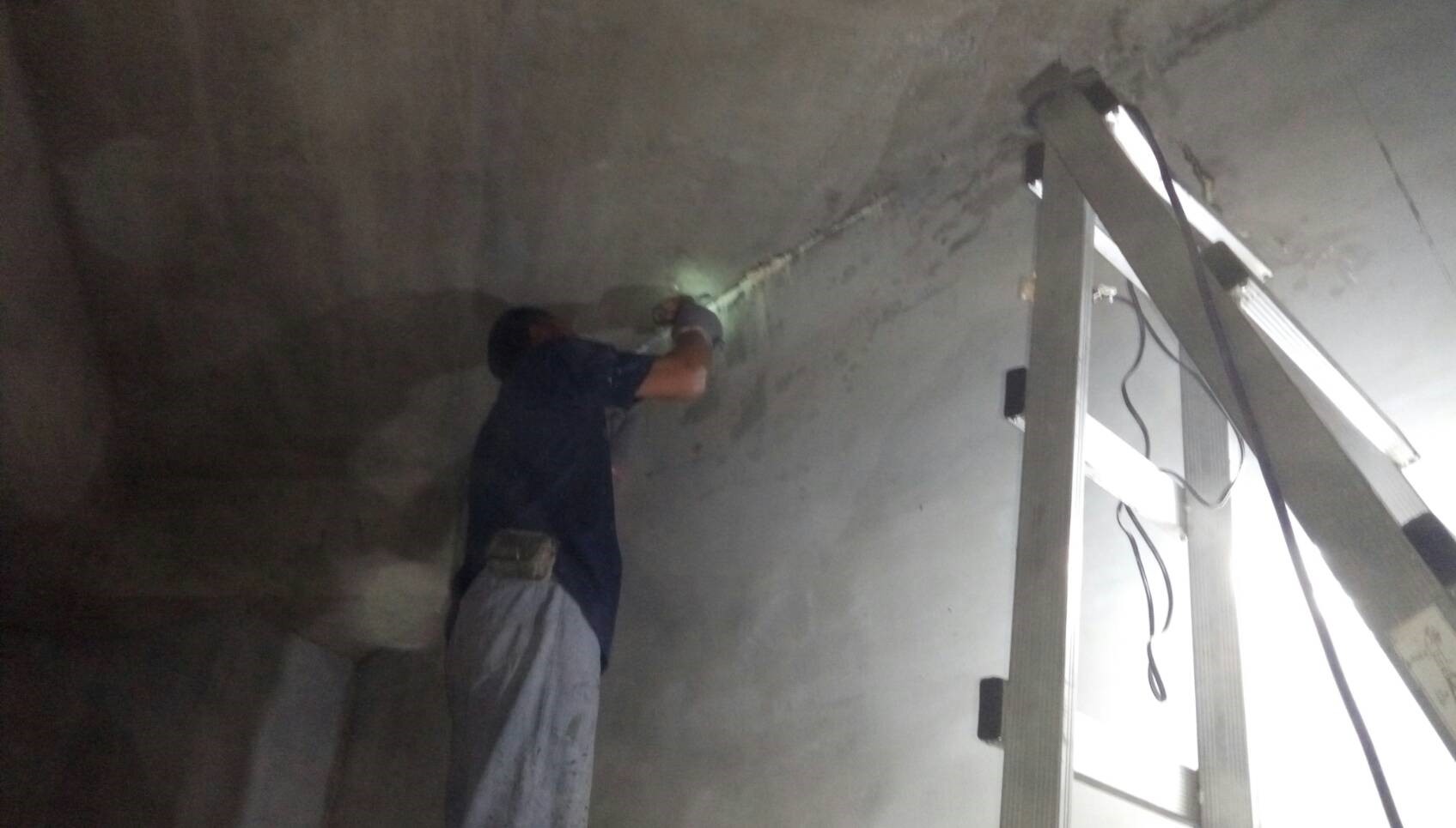 社區公寓～防漏灌注抓漏兩處