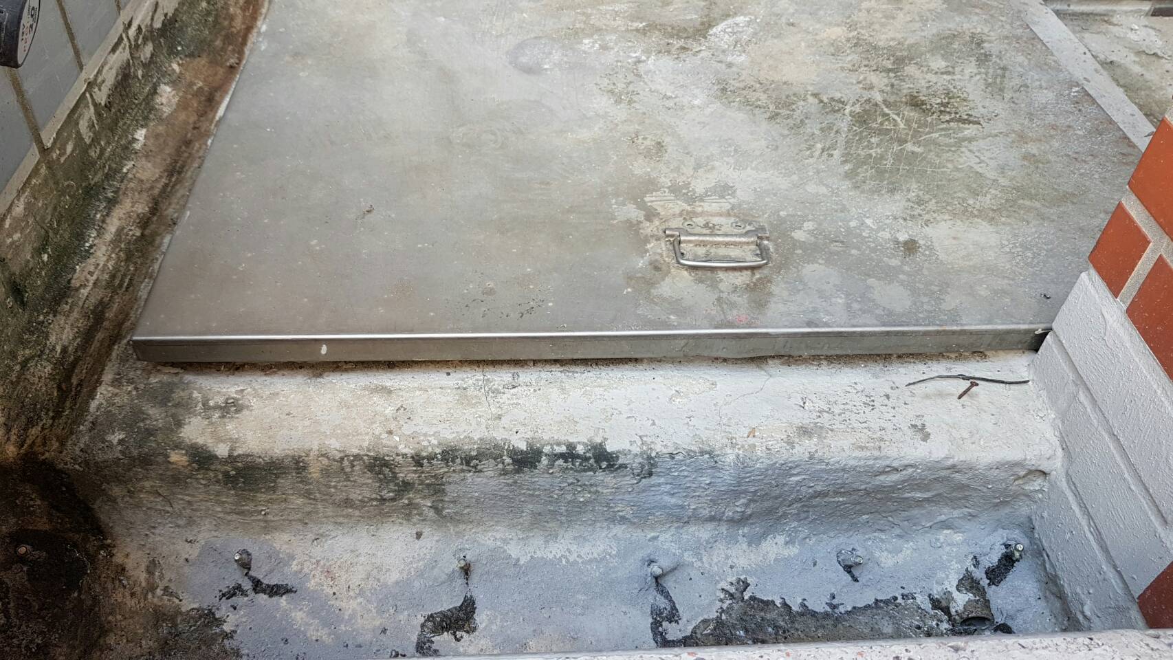 文化中心施作逃生梯