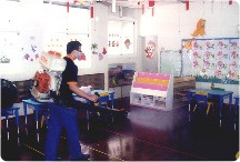 教室消毒施工過程