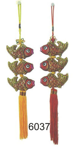 33公分彩繡亮片年年有魚吊飾