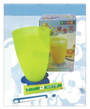 軟毛牙刷+65克白人牙膏盥洗組