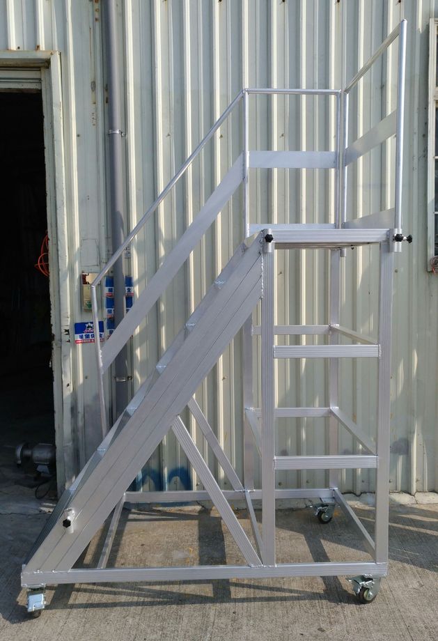 7階移動式平台扶手可拆