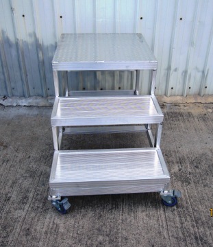 3階移動式作業梯-無手扶把