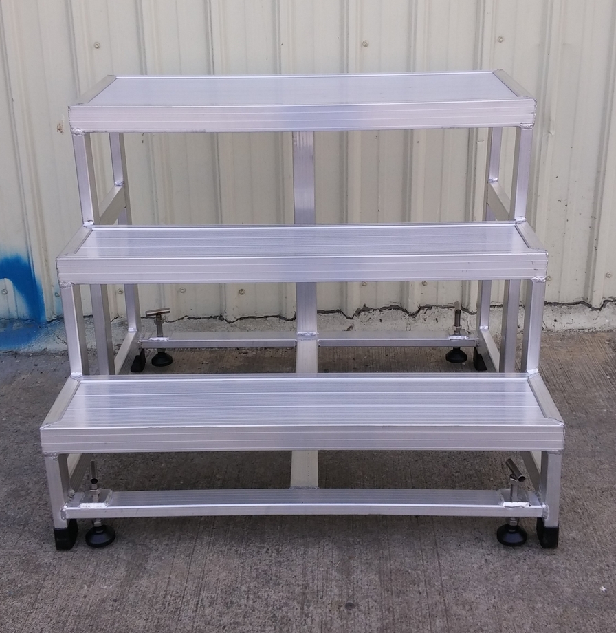 3階固定式作業梯