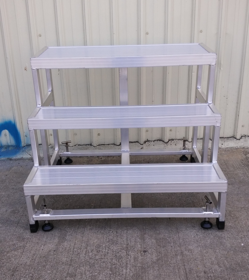 3階工作台附固定器