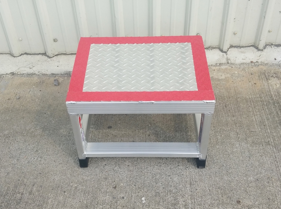 1階工作臺高40公分