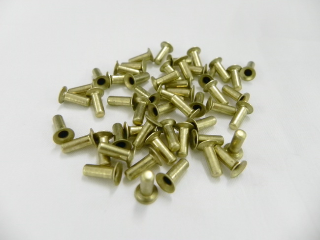 無孔企眼6.2×3.3×9.8