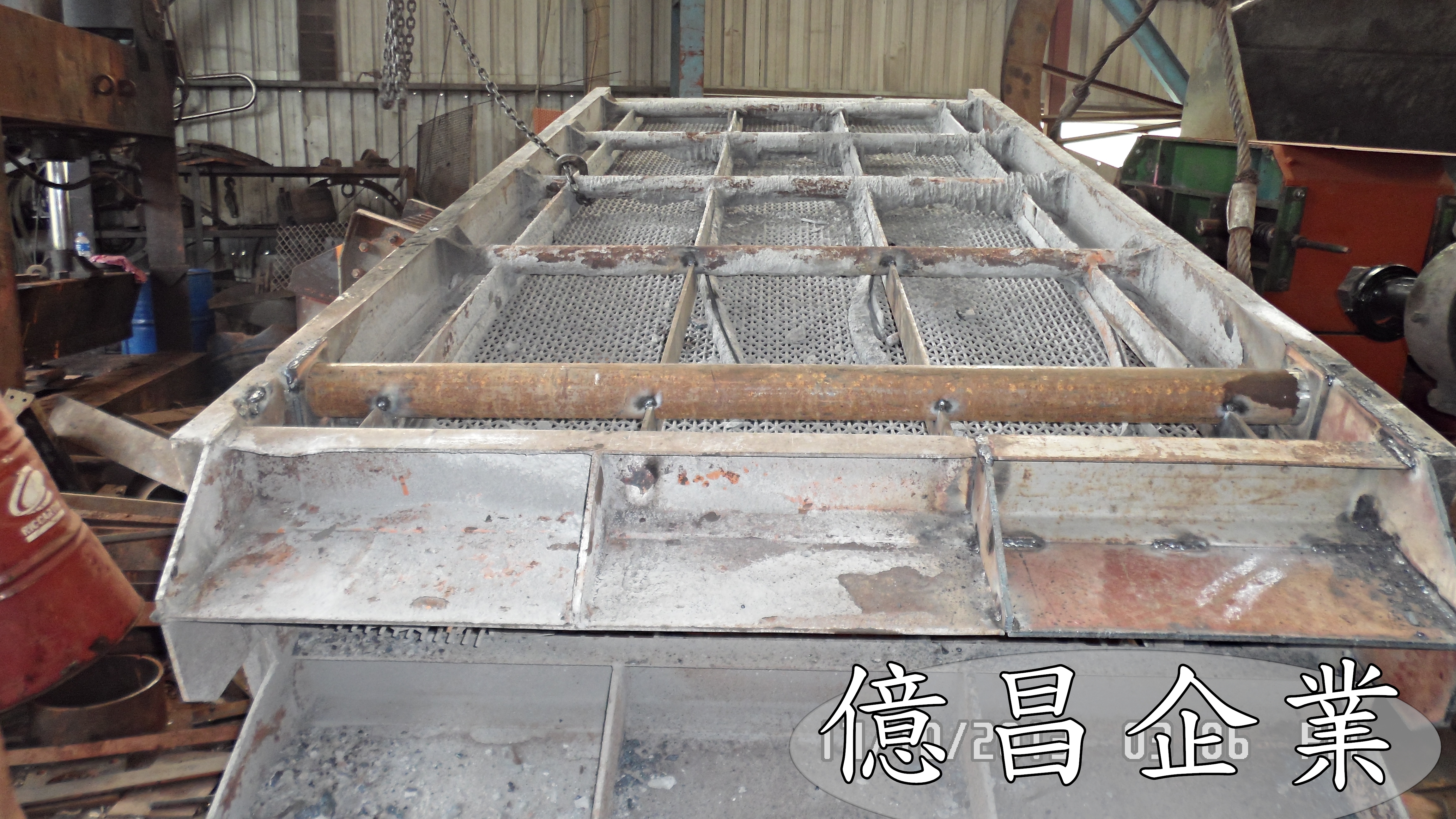 振動篩體維修10