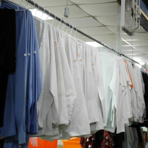 清洗整燙完畢的衣物