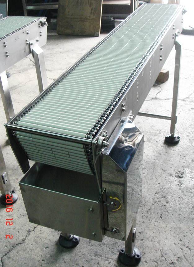 鍊條+滾珠自流式輸送機