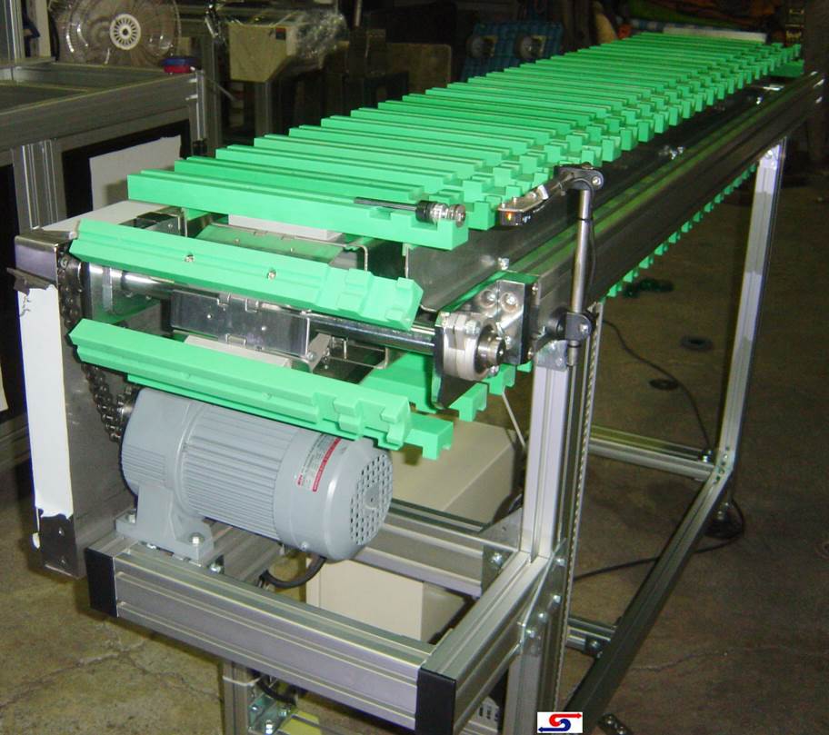 特製頂板式輸送機