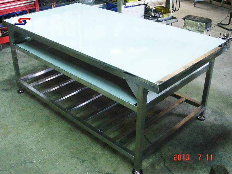 不銹鋼大型工作桌