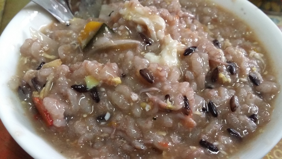 客人準備的營養早餐粥