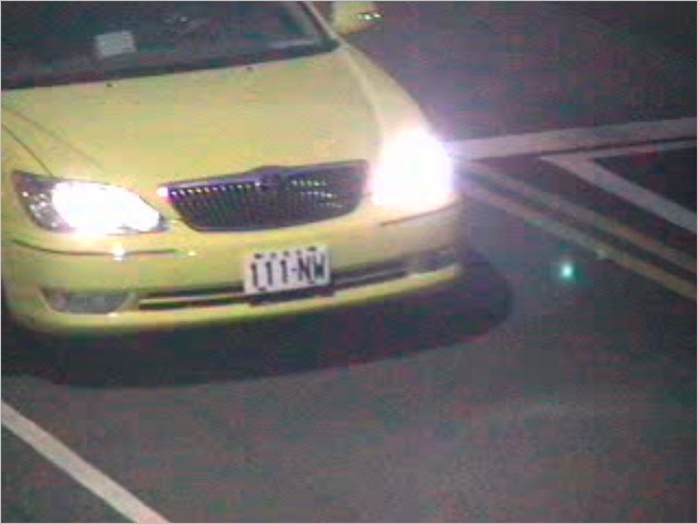 夜間全彩前車牌