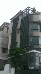 億松鋼鋁業行-台中不銹鋼門窗,台中鋁門窗,台中採光罩-鋁門窗