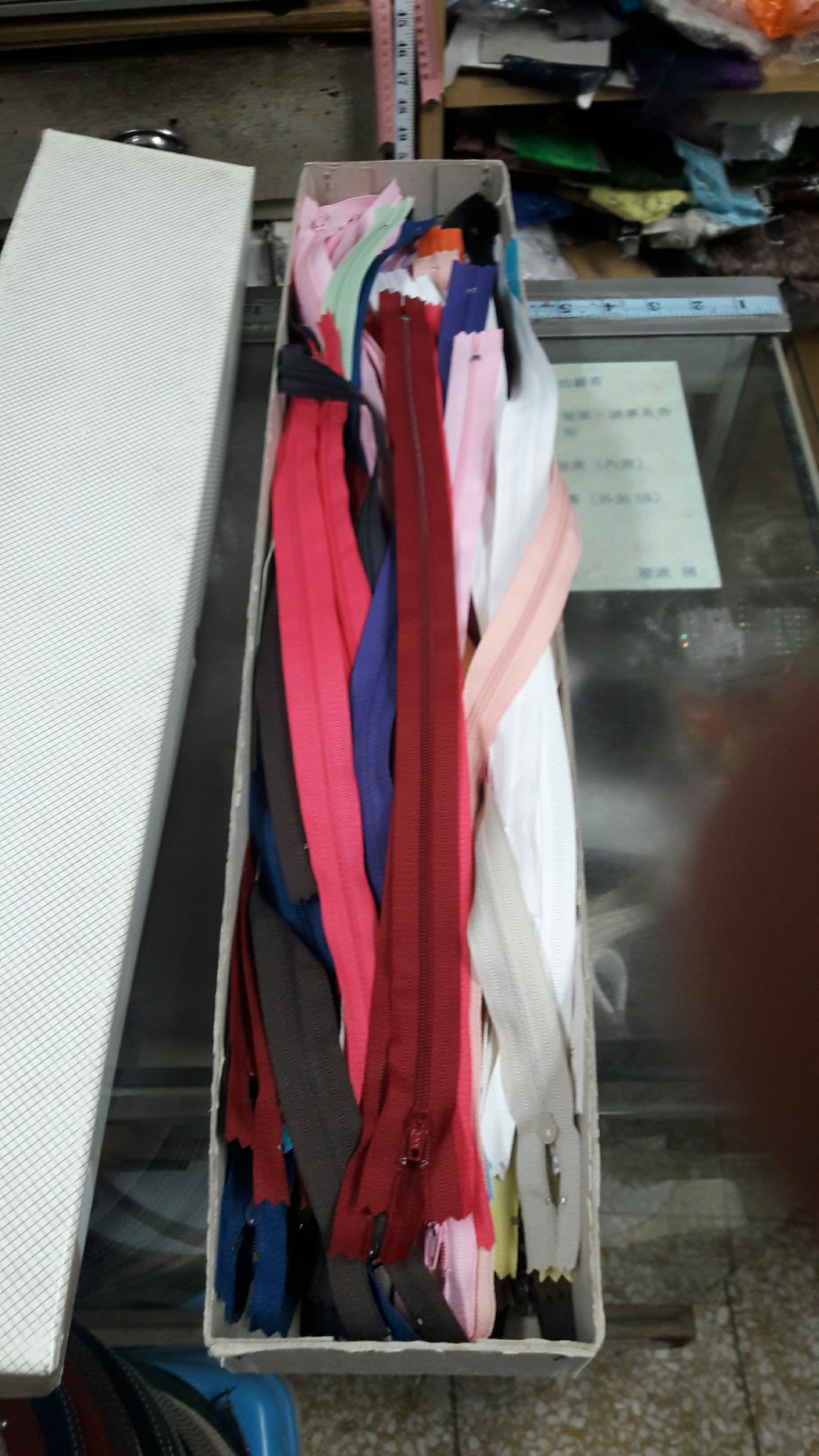 台中拉鍊材料行