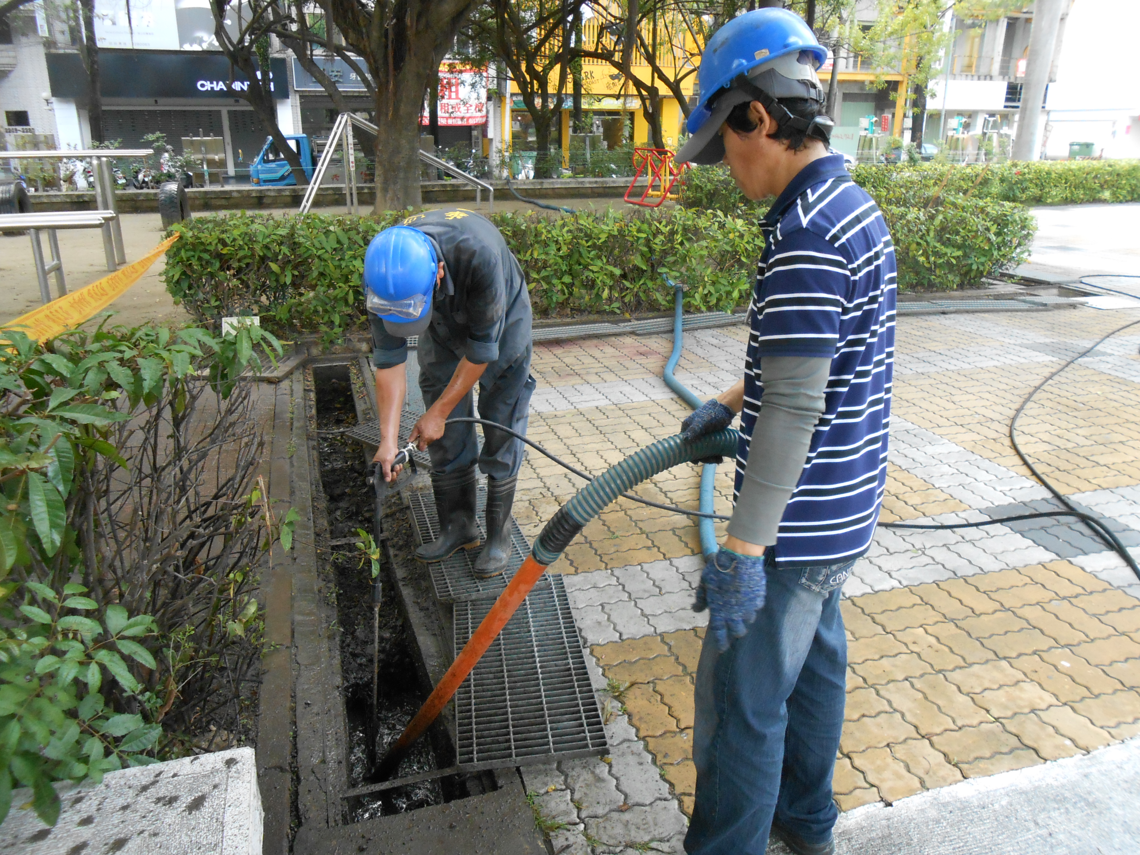 中正公園清洗水溝