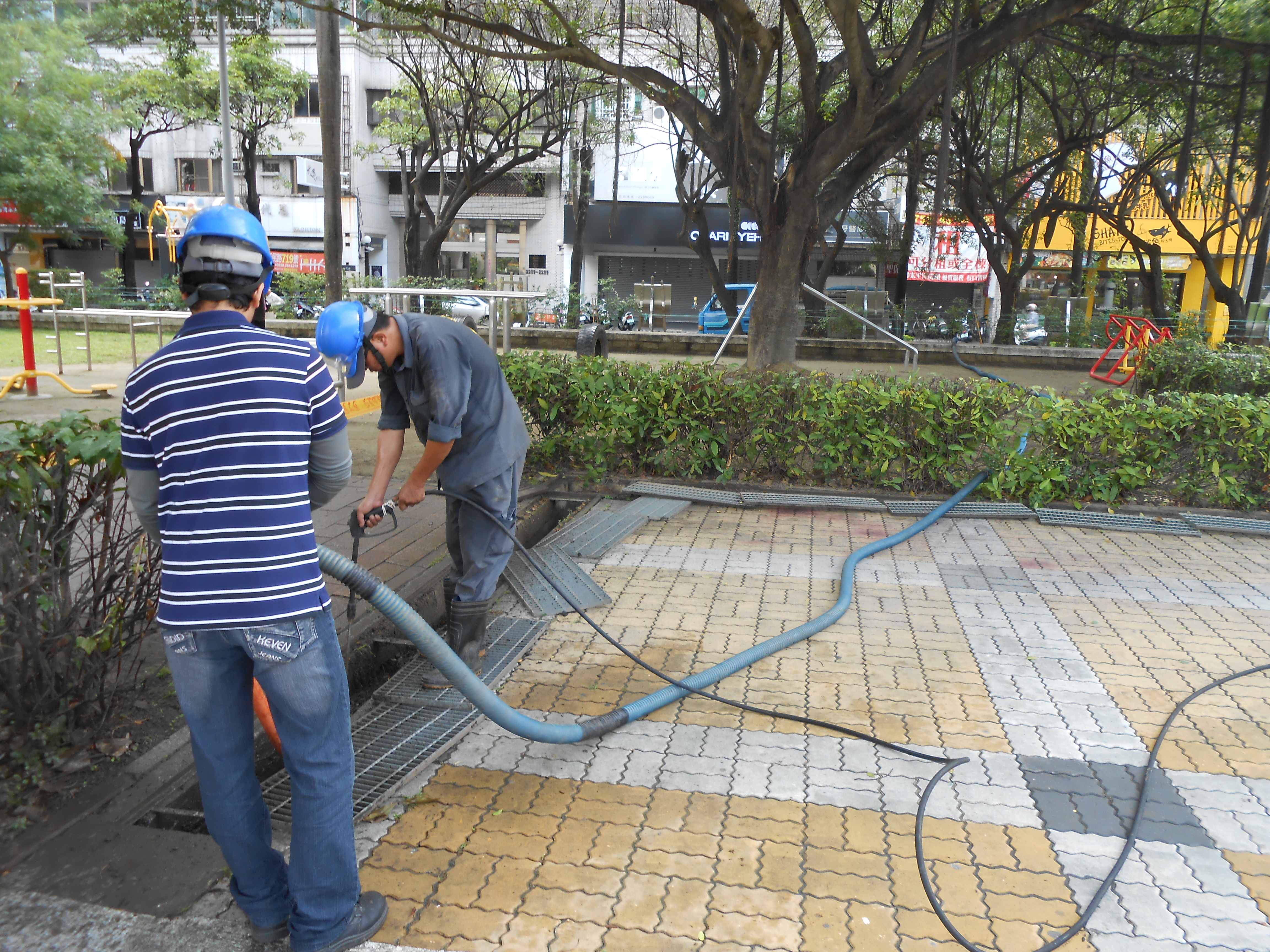 中正公園清洗水溝