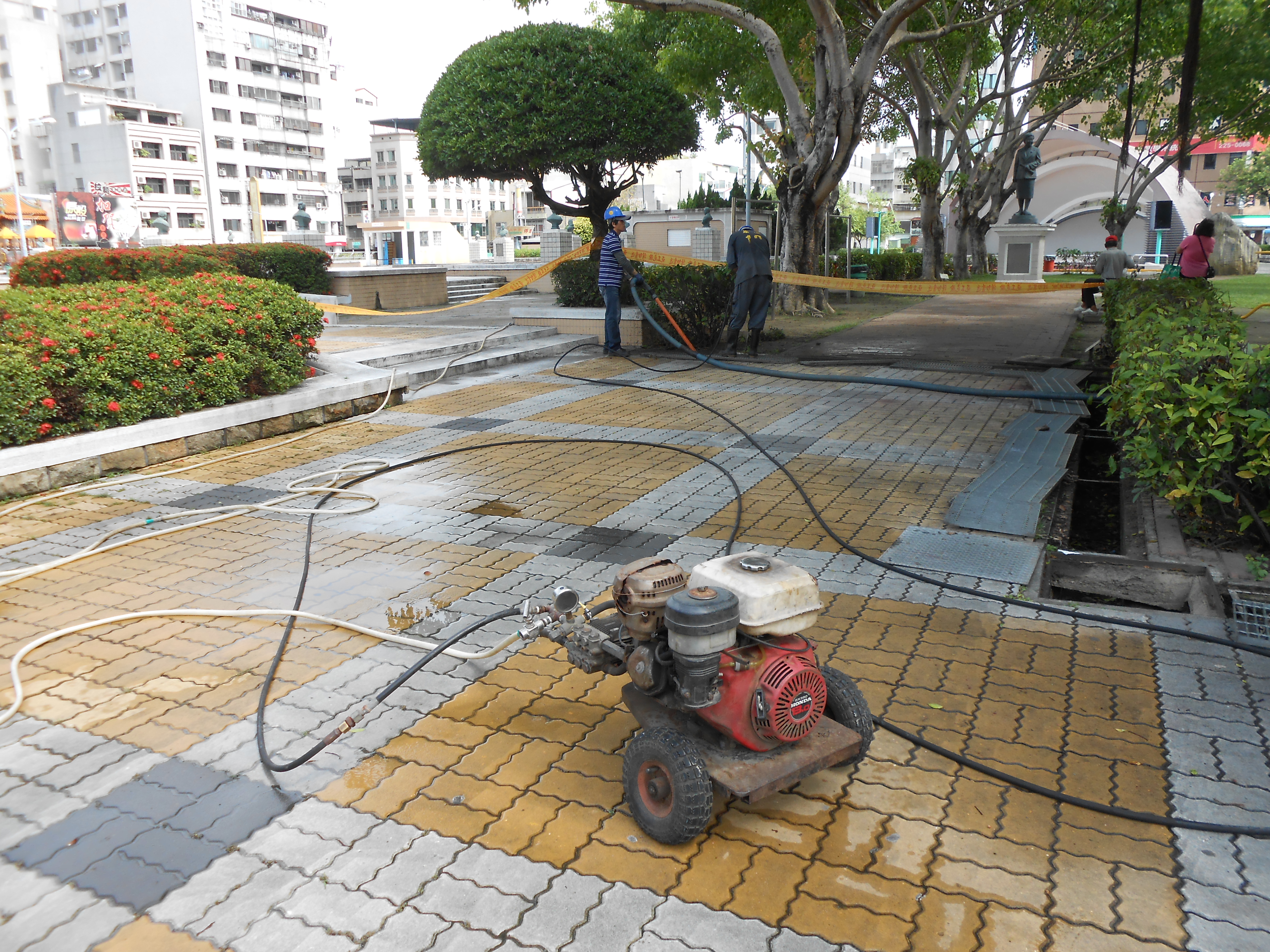 中正公園清洗水溝