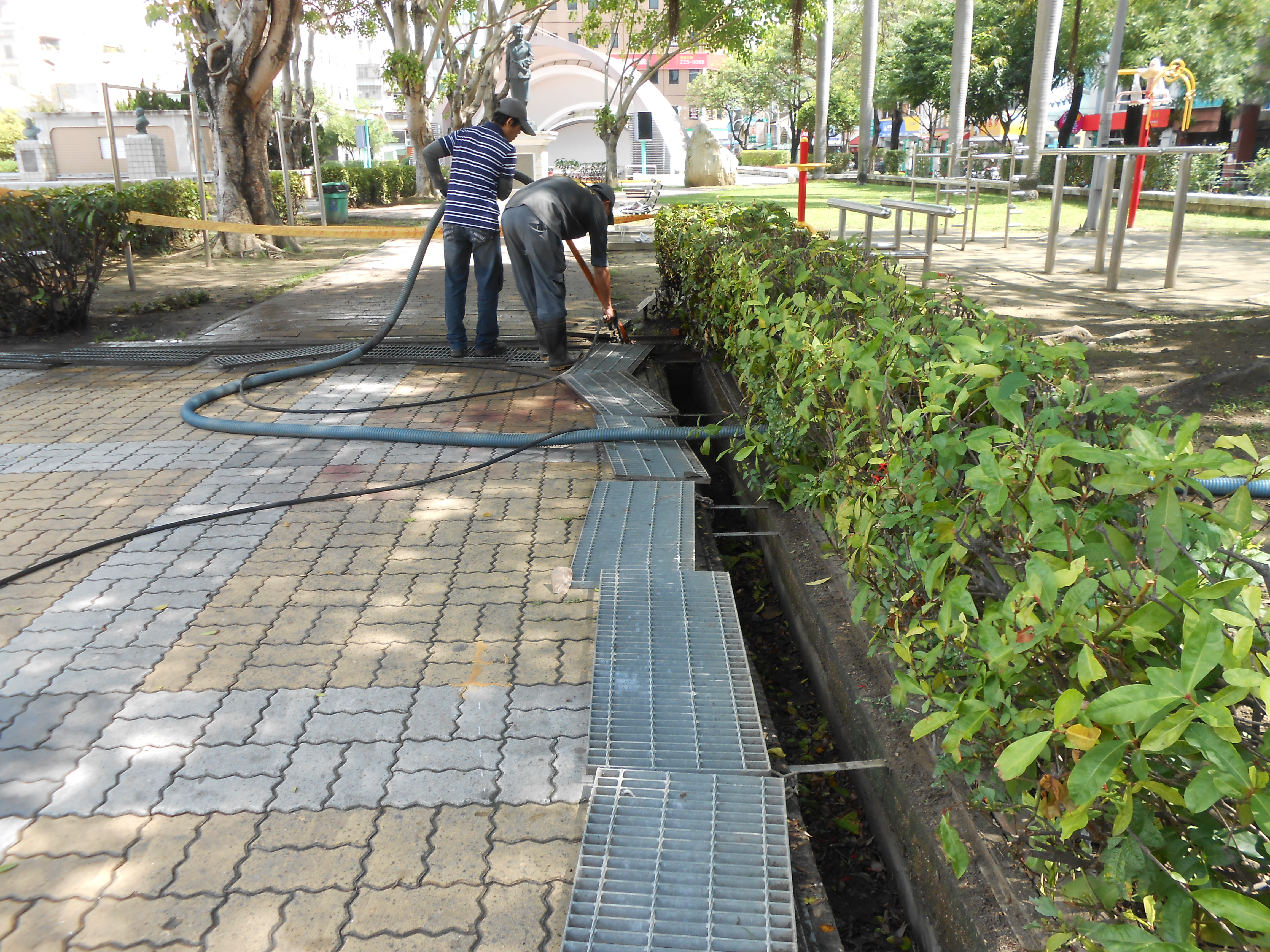 中正公園清洗水溝