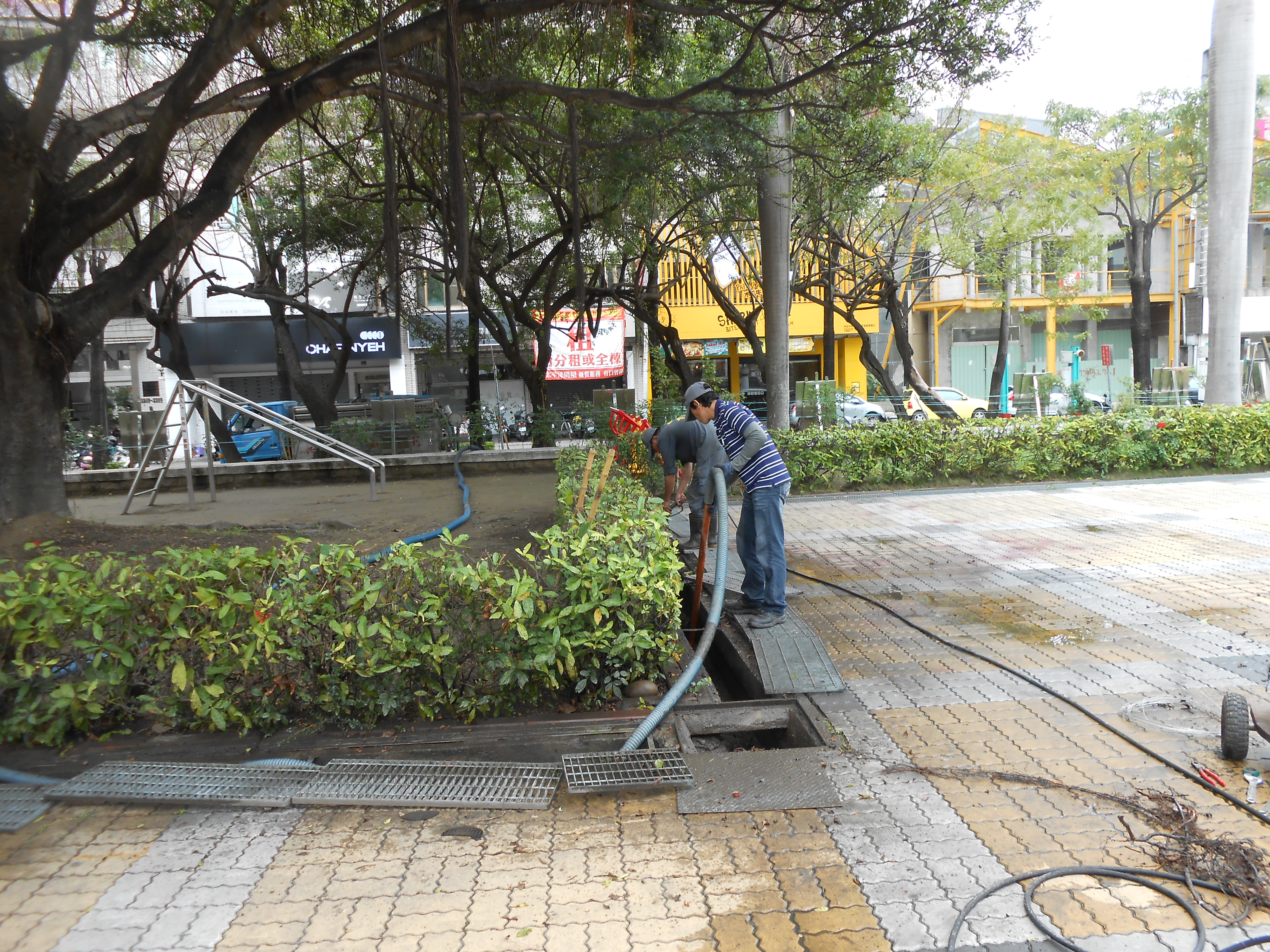 中正公園清洗水溝