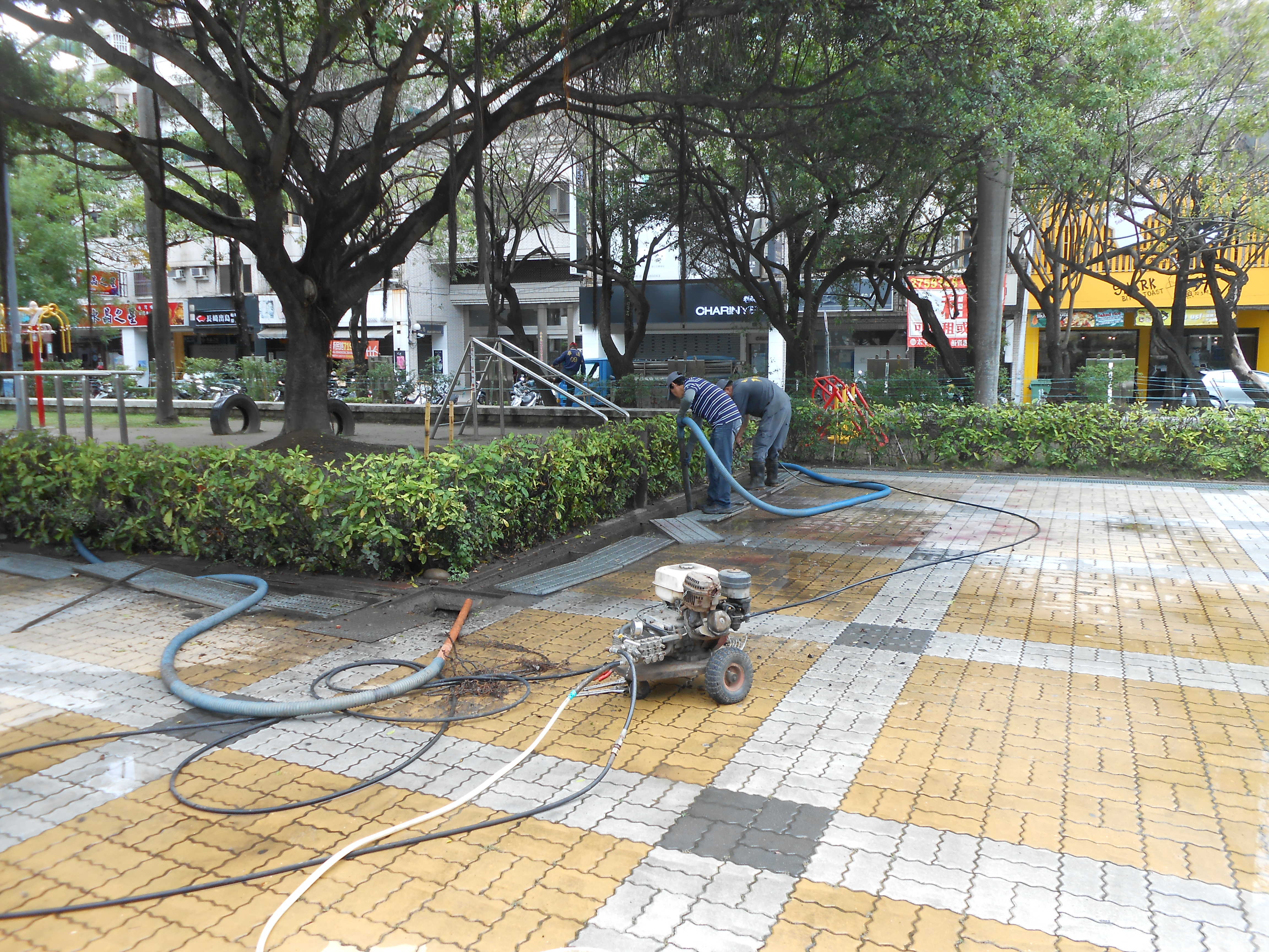 中正公園清洗水溝