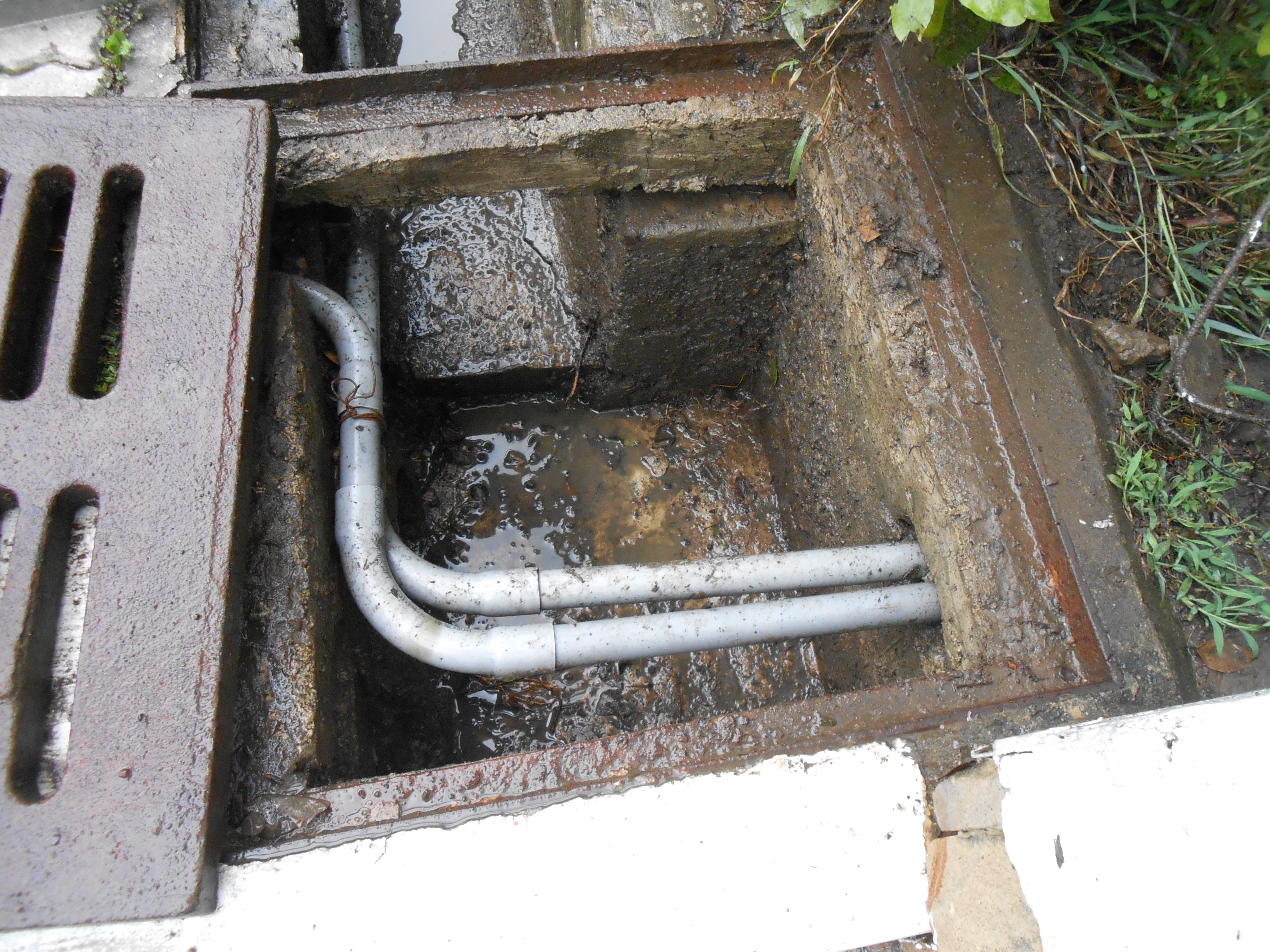 中正公園清洗水溝