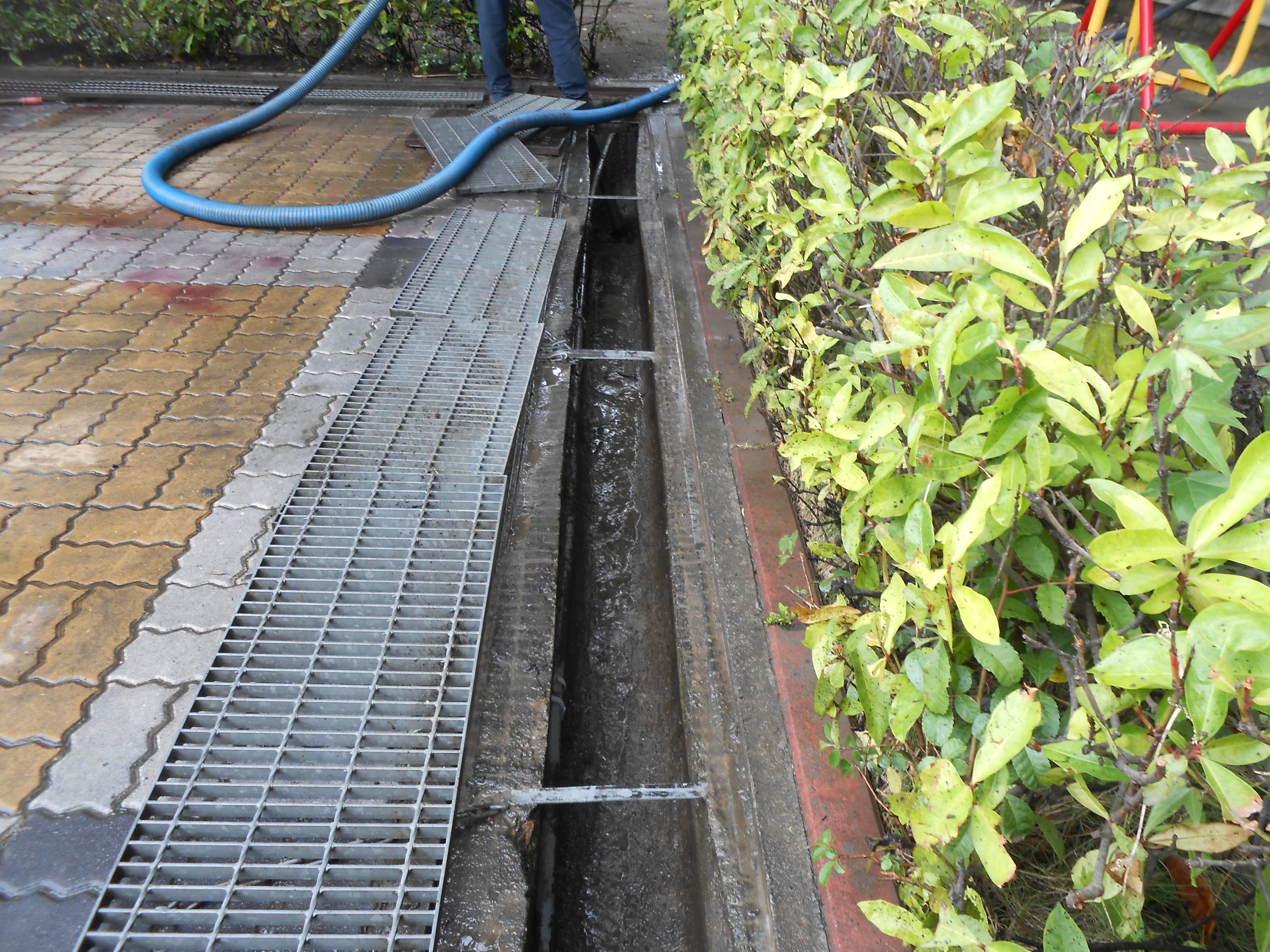 中正公園清洗水溝