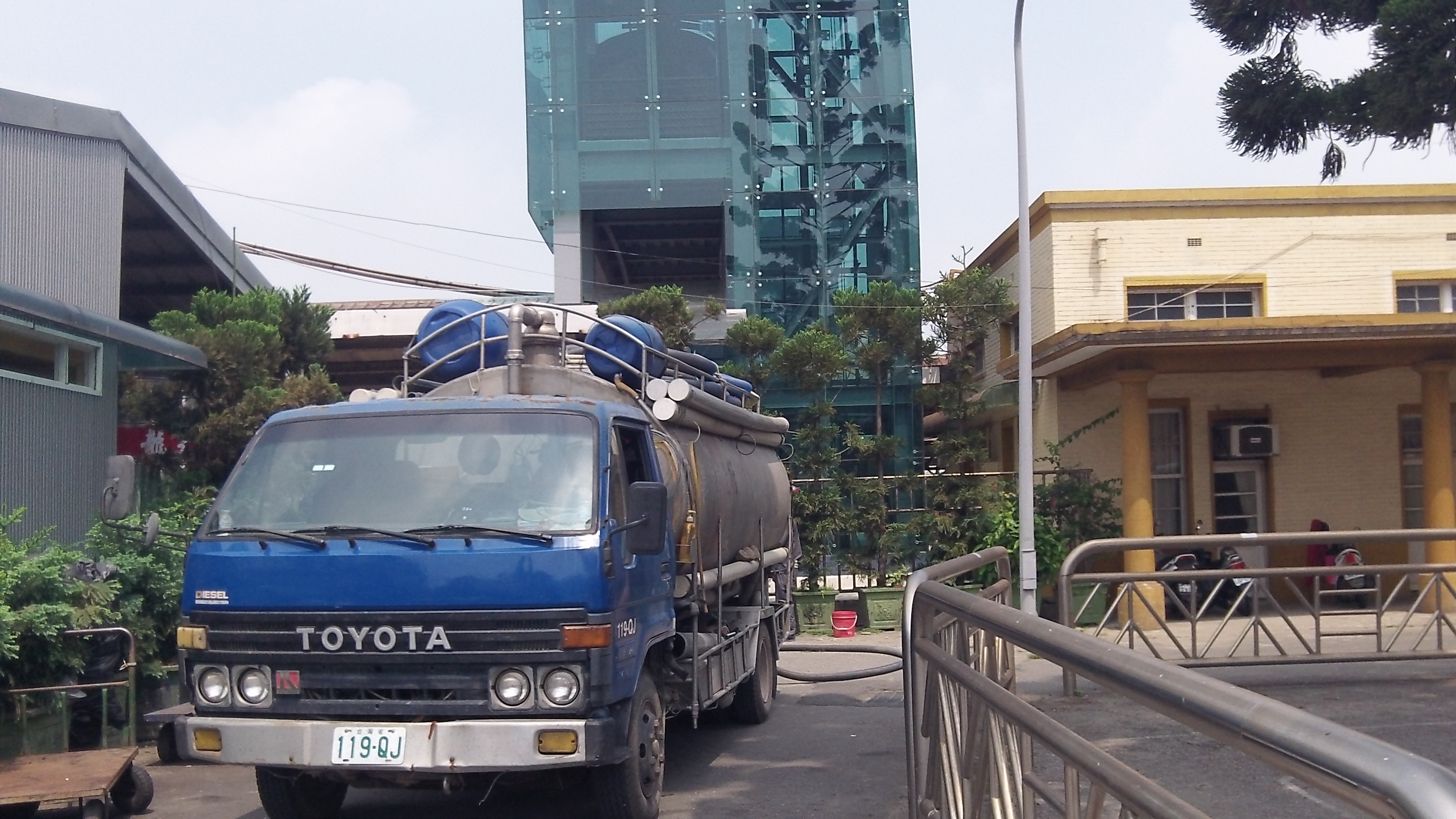 嘉義車站抽化糞池