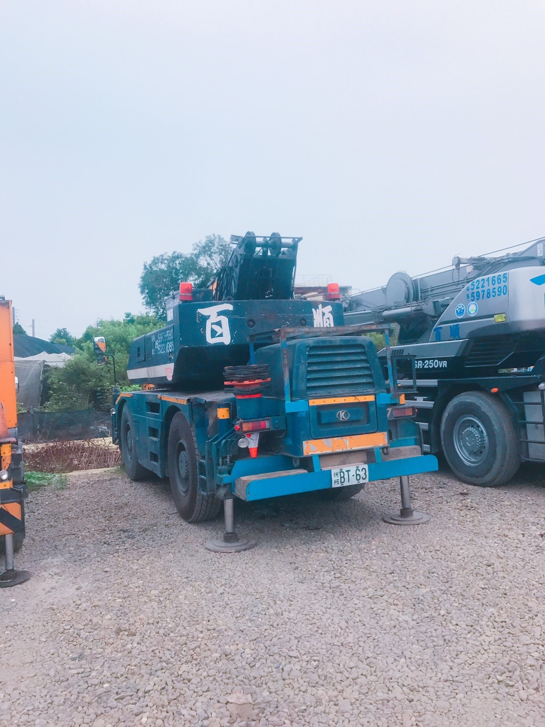 各式大小型吊車