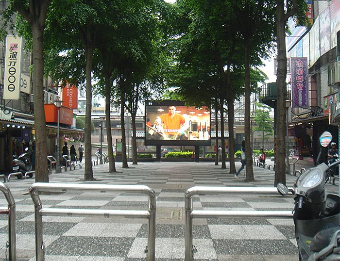 P10戶外型全彩LED電視牆