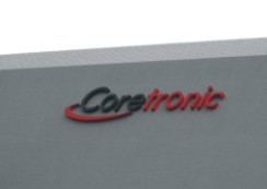 立體、鈦金字、銜牌