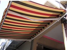 手動伸縮遮陽棚