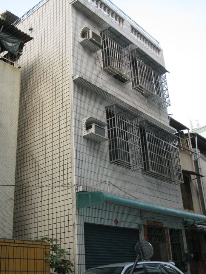 天津街磁磚壁板