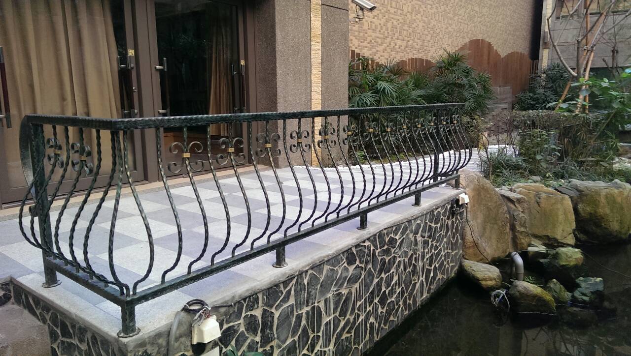 采荷天中庭步道