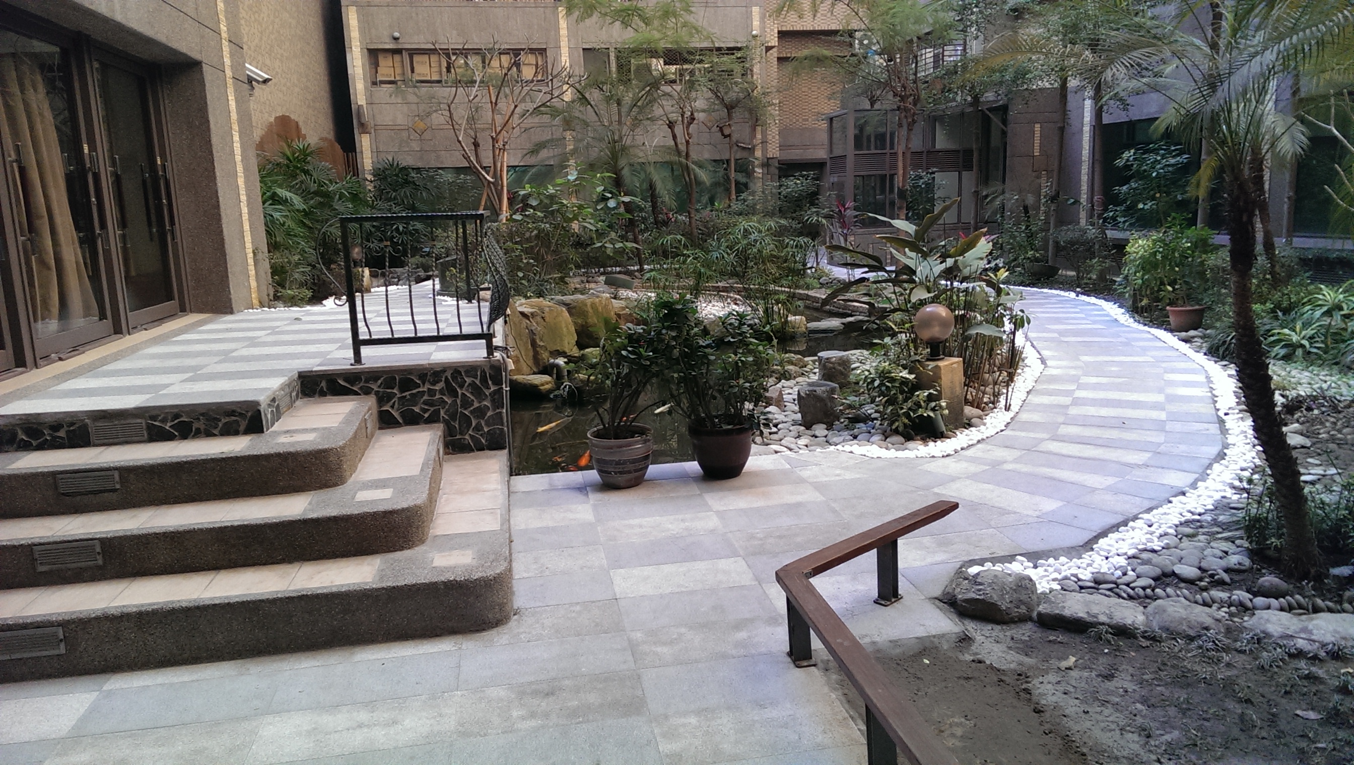 采荷天中庭步道