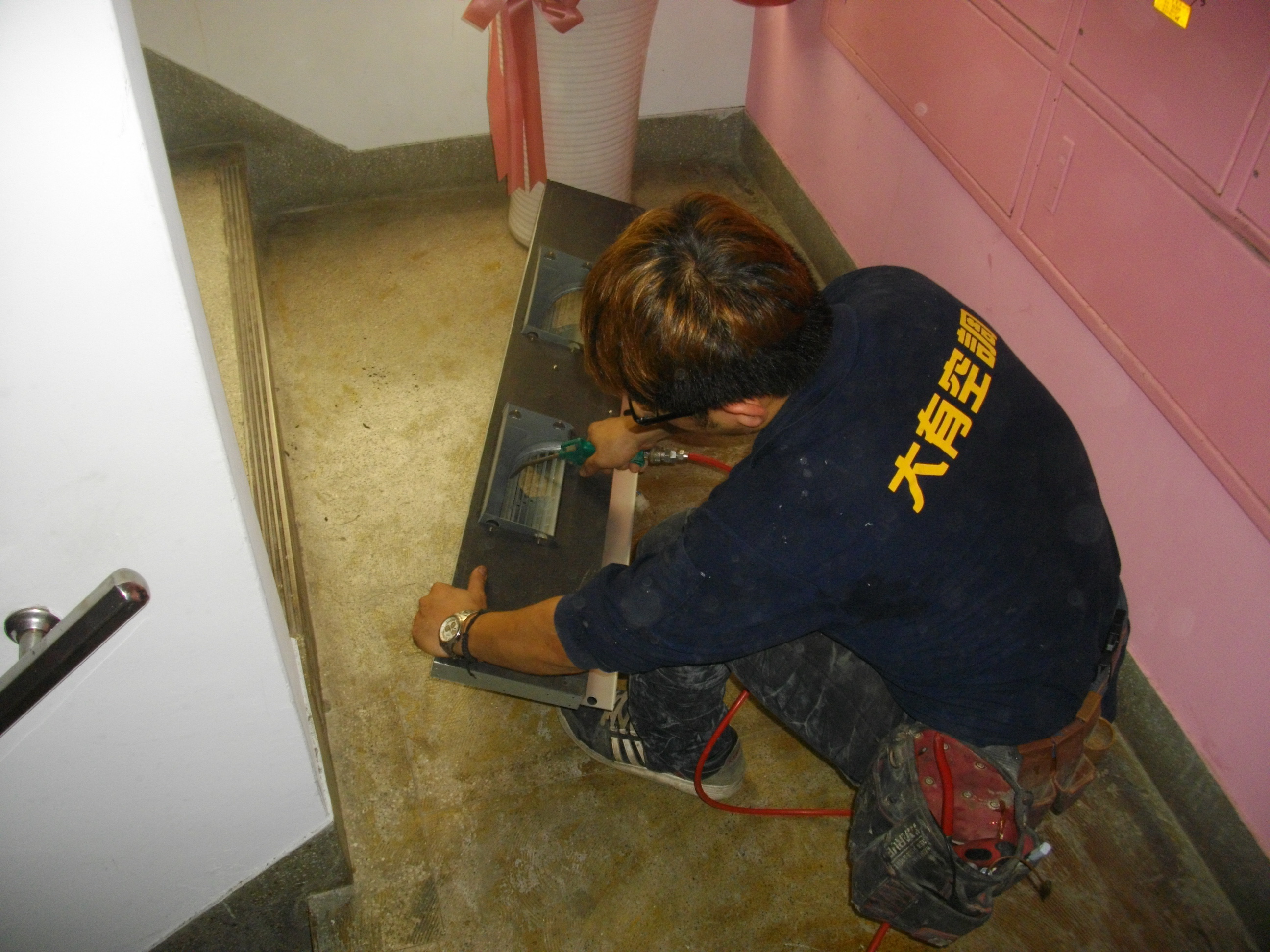 台北市敦化南路辦公室冷氣保養