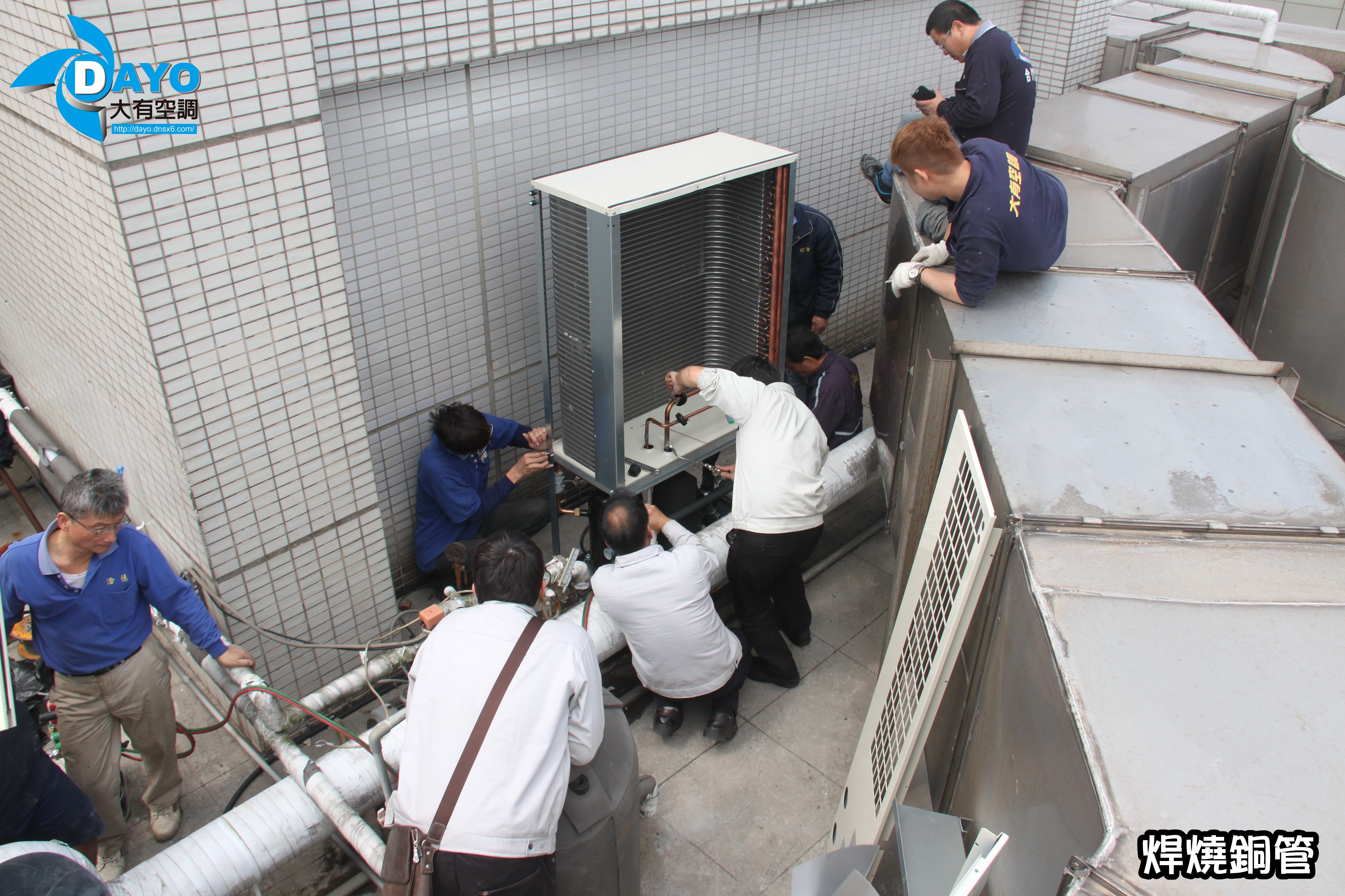 新北市三重大樓更換氣冷式冰水機