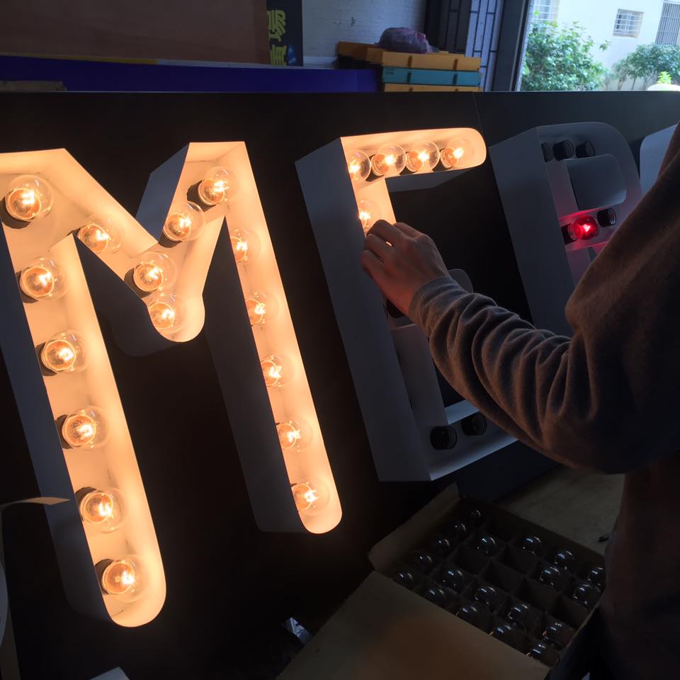 特色招牌-燈泡字