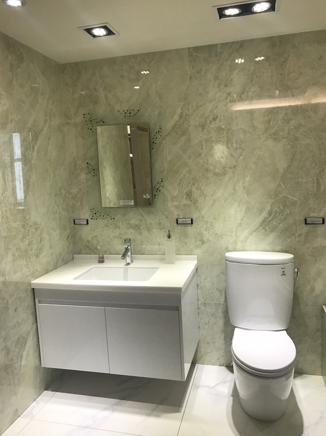 toto衛浴實品展示