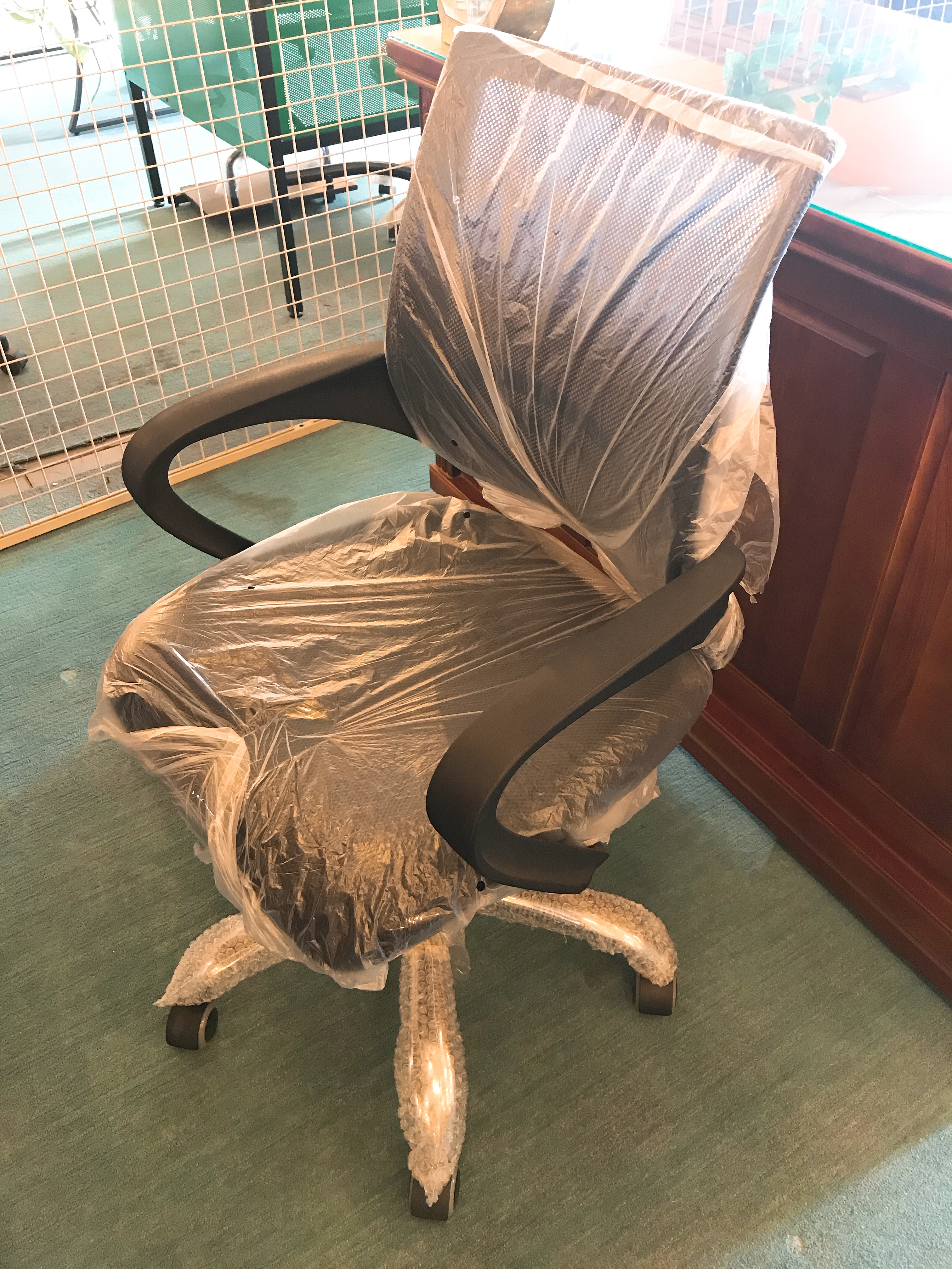 透氣網布辦公椅