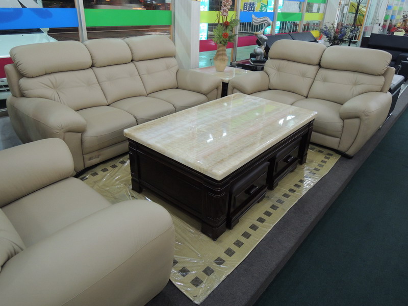 獨立桶牛皮沙發